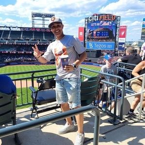 Meet your Posher, Edgardo